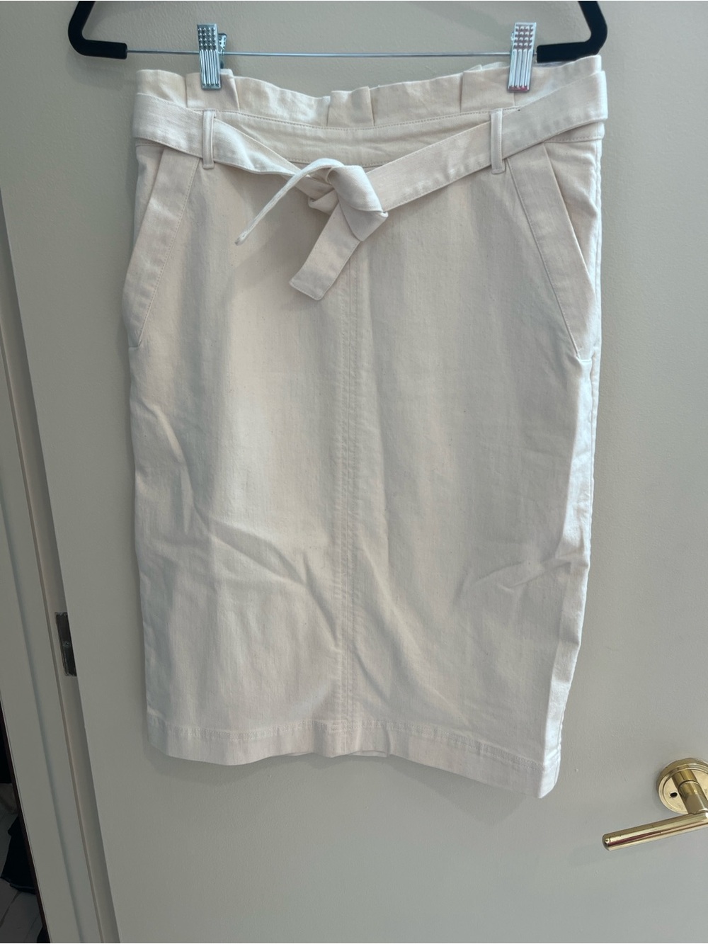 Banana Republic Cream Tie-Belt Pencil Skirt